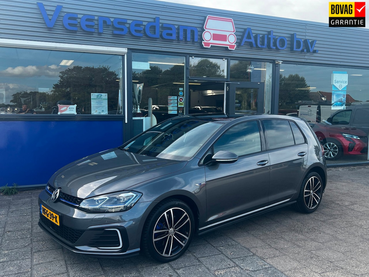 Volkswagen Golf - 1.4 TSI PHEV GTE Elektr. schuif/kanteldak, winterpakket enz... - AutoWereld.nl