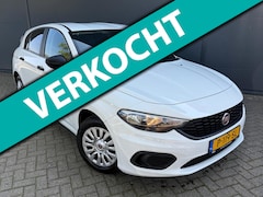 Fiat Tipo - 1.4 Lounge/Airco/parkeersensoren/nieuw apk