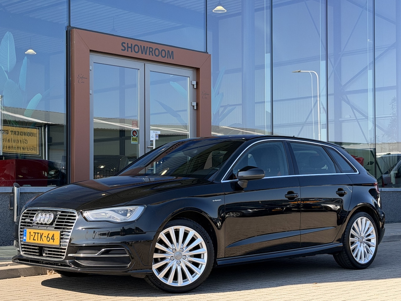 Audi A3 Sportback - 1.4 e-tron PHEV Ambition Pro Line plus | Leder | ACC | Keyless | Stoelverwarming | Dode Ho - AutoWereld.nl