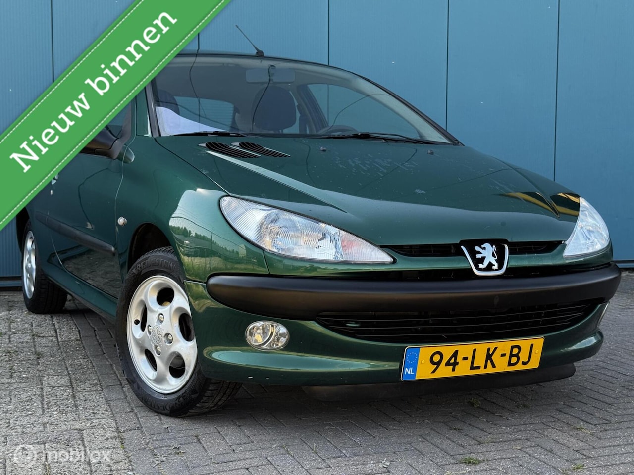 Peugeot 206 - 1.4 X-line Automaat Airco Stuurbekrachtiging APK 12-08-2027 - AutoWereld.nl
