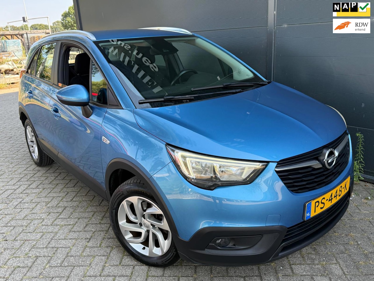 Opel Crossland X - 1.2 Turbo Online Edition/Navi/Carplay/Airco/Cruise/parkeesensoren - AutoWereld.nl