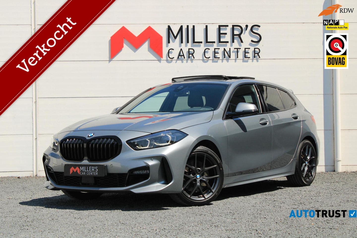 BMW 1-serie - 120i M Sport Pro Pano Camera Trekhaak Stuurverwarming - AutoWereld.nl