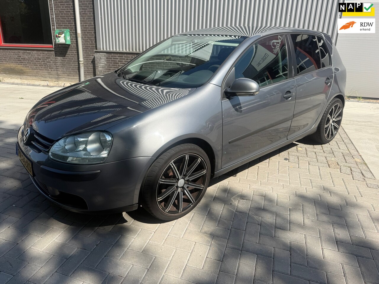 Volkswagen Golf - 1.6 FSI Turijn 1.6 FSI Turijn - AutoWereld.nl