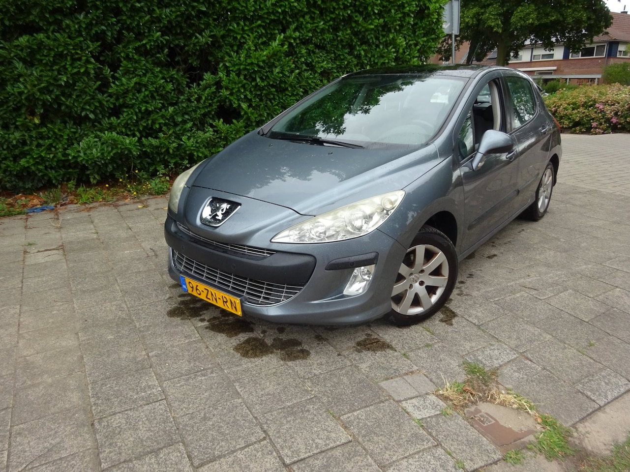 Peugeot 308 - MET AIRCO & APK TOT 26-04-2027! - AutoWereld.nl