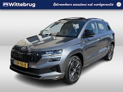 Skoda Karoq - 1.5 TSI ACT Sportline Business / AUTOMAAT/ PANO/ DIGITAL DASH/ KEYLESS/ SMARTLINK/ PARK. S