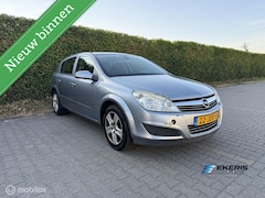 Opel Astra - 1.8 Cosmo | Automaat | Cruise Control