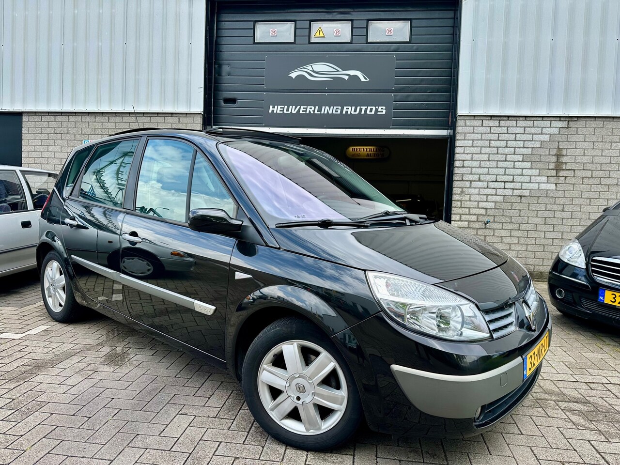 Renault Scénic - 1.6-16V Privilège Luxe | Cruise | Airco | Pano | Trekhaak - AutoWereld.nl