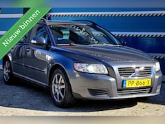 Volvo V50 - 1.8 2009 Goed onderhouden Nieuwe APK Xenon Trekhaak