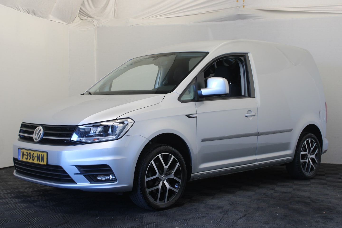 Volkswagen Caddy - 2.0 TDI L1H1 BMT Highline 2.0 TDI L1H1 BMT Highline - AutoWereld.nl