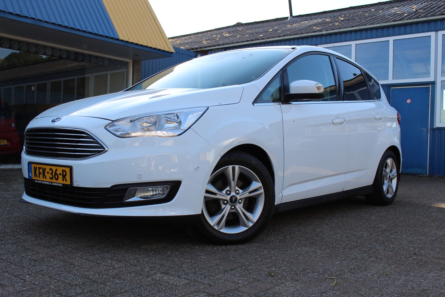 Ford C-Max - 1.0i "Titanium" Navi - Cruise - PDC !!! 125 Pk - AutoWereld.nl