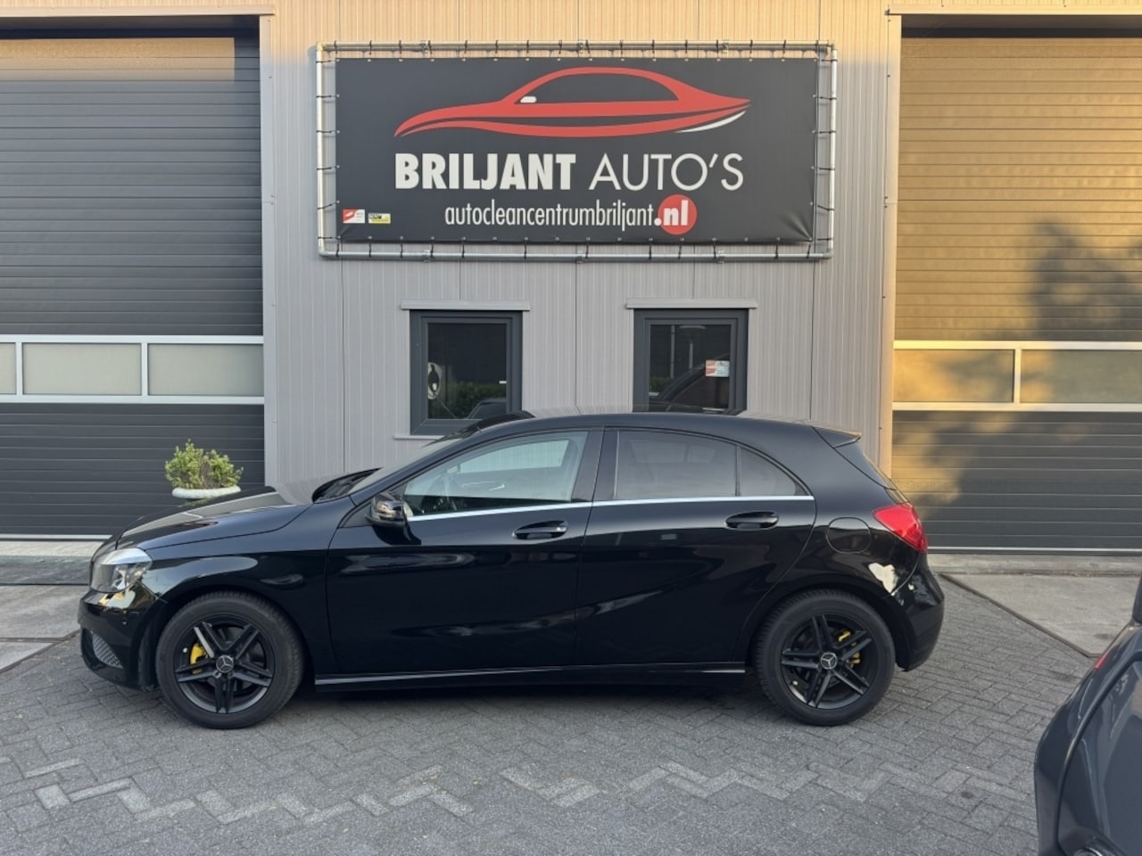 Mercedes-Benz A-klasse - 180 Automaat Lm velgen - AutoWereld.nl