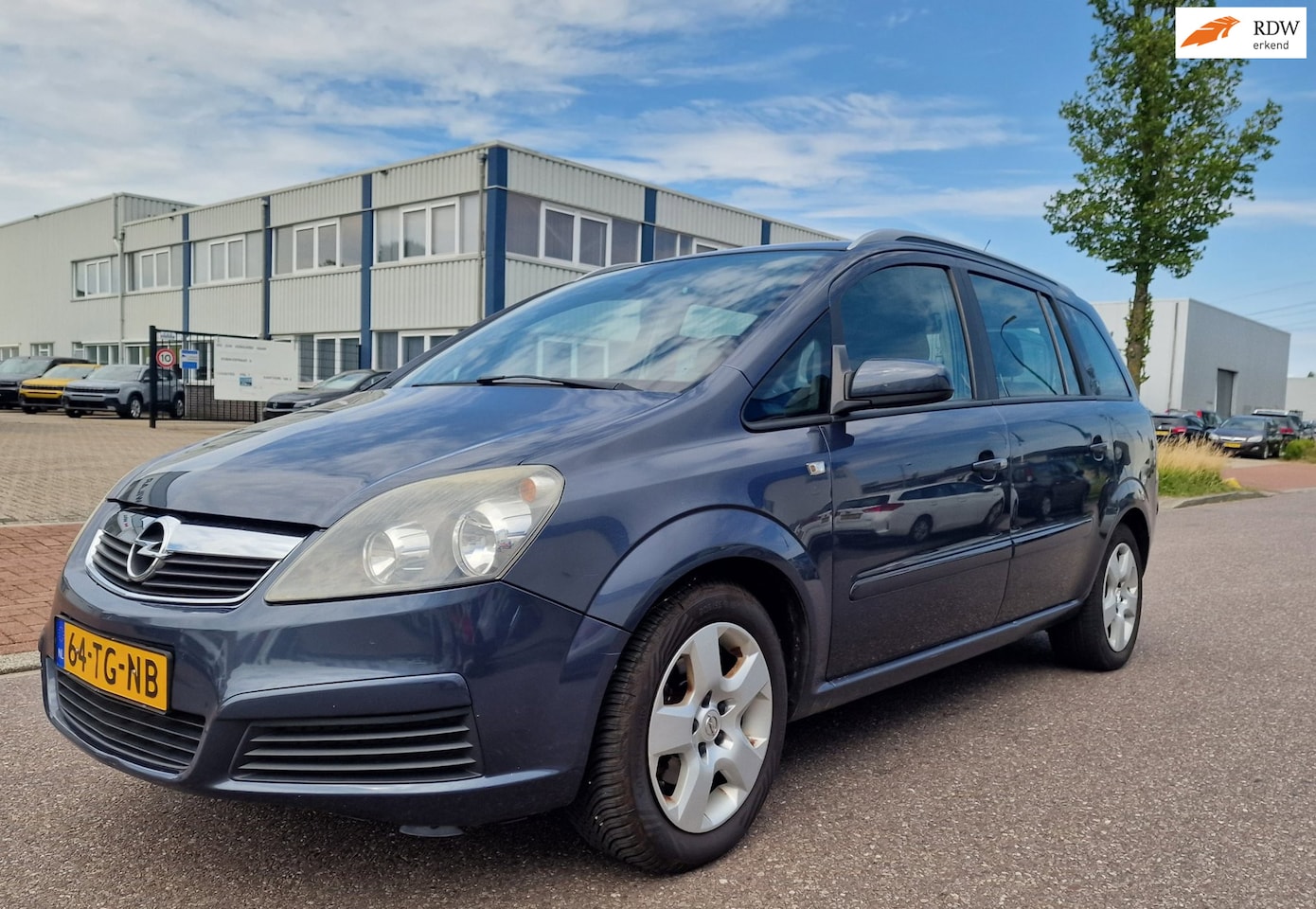 Opel Zafira - 1.8 Executive 7 PERS AIRCO CRUISE TREKHAAK 2 X SLEUTELS - AutoWereld.nl