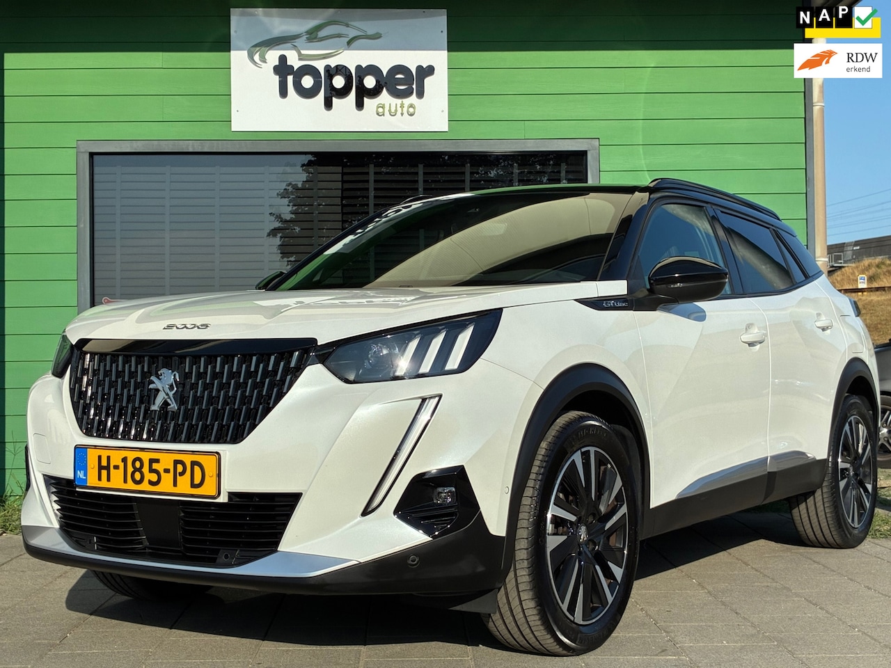 Peugeot 2008 - 1.2 PureTech GT-Line|1e Eigenaar|Automaat|D-riem v.v.|Camera|Navigatie|CruiseControl|Clima - AutoWereld.nl