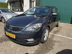 Kia Cee'd - Airco / PDC/ NAVI/NETTE AUTO