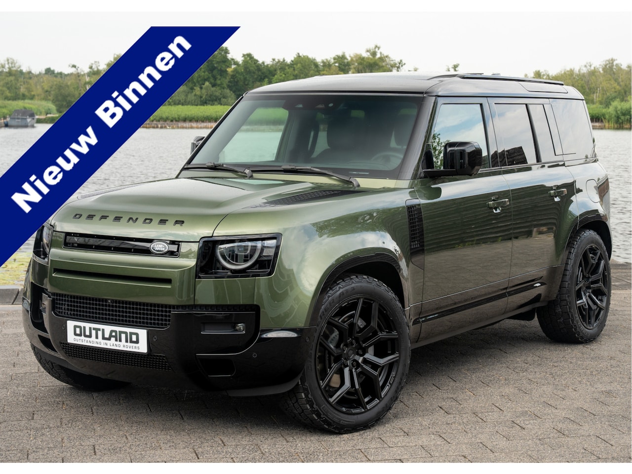 Land Rover Defender 110 - P300e 110 X-Dynamic HSE | Full Options | Urban WX-2R | Incl. Winterbanden | Woolstone Gree - AutoWereld.nl