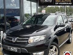 Dacia Sandero Stepway - 0.9 TCe Lauréate 90PK | Trekhaak | NL AUTO | 2e Eigenaar | Airco | Lederen Bekleding | Arm