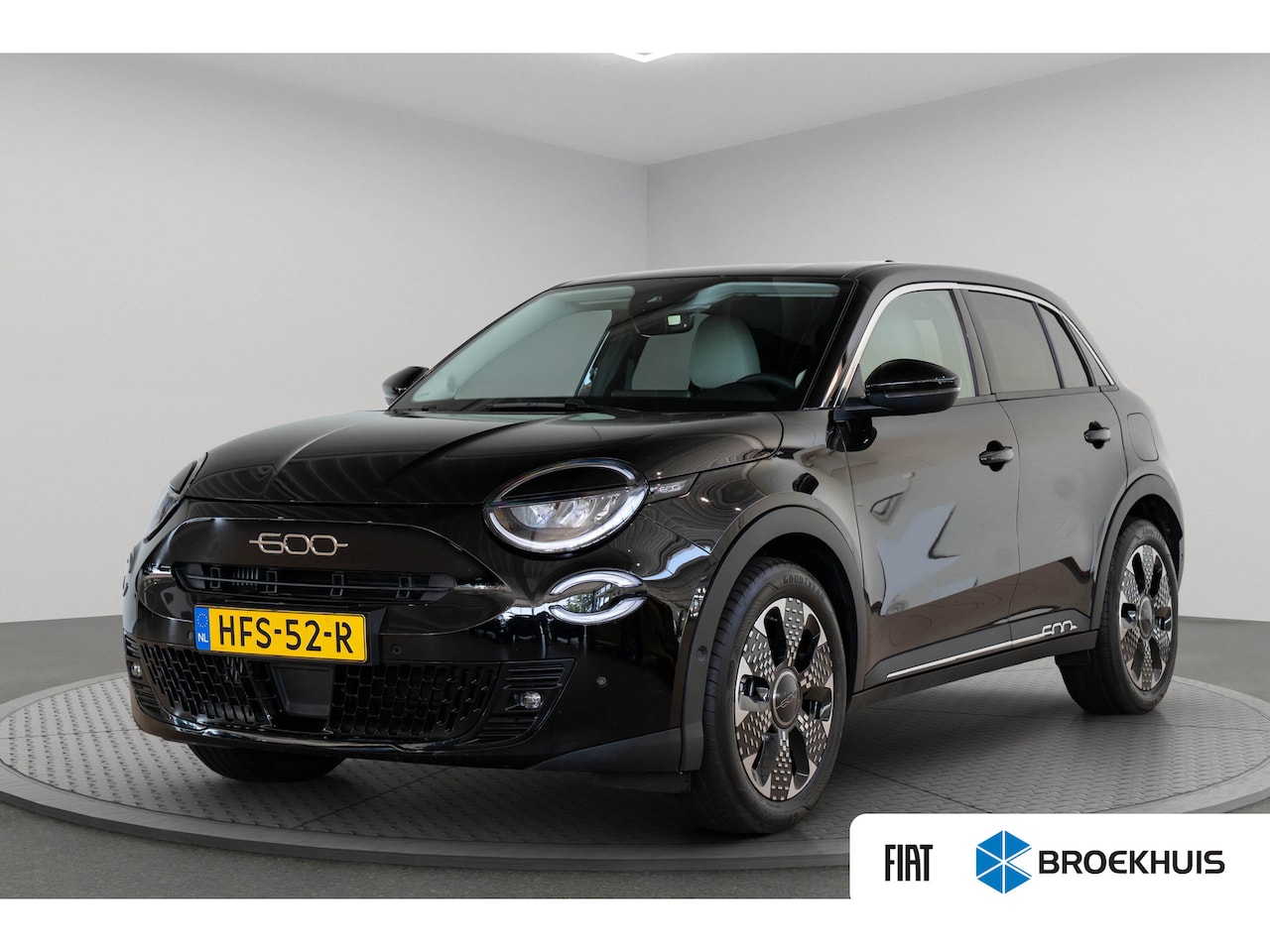 Fiat 600 - 1.2 Hybrid La Prima | Camera | Lederen Bekleding | Stoelverwarming | Navigatie | Climate C - AutoWereld.nl