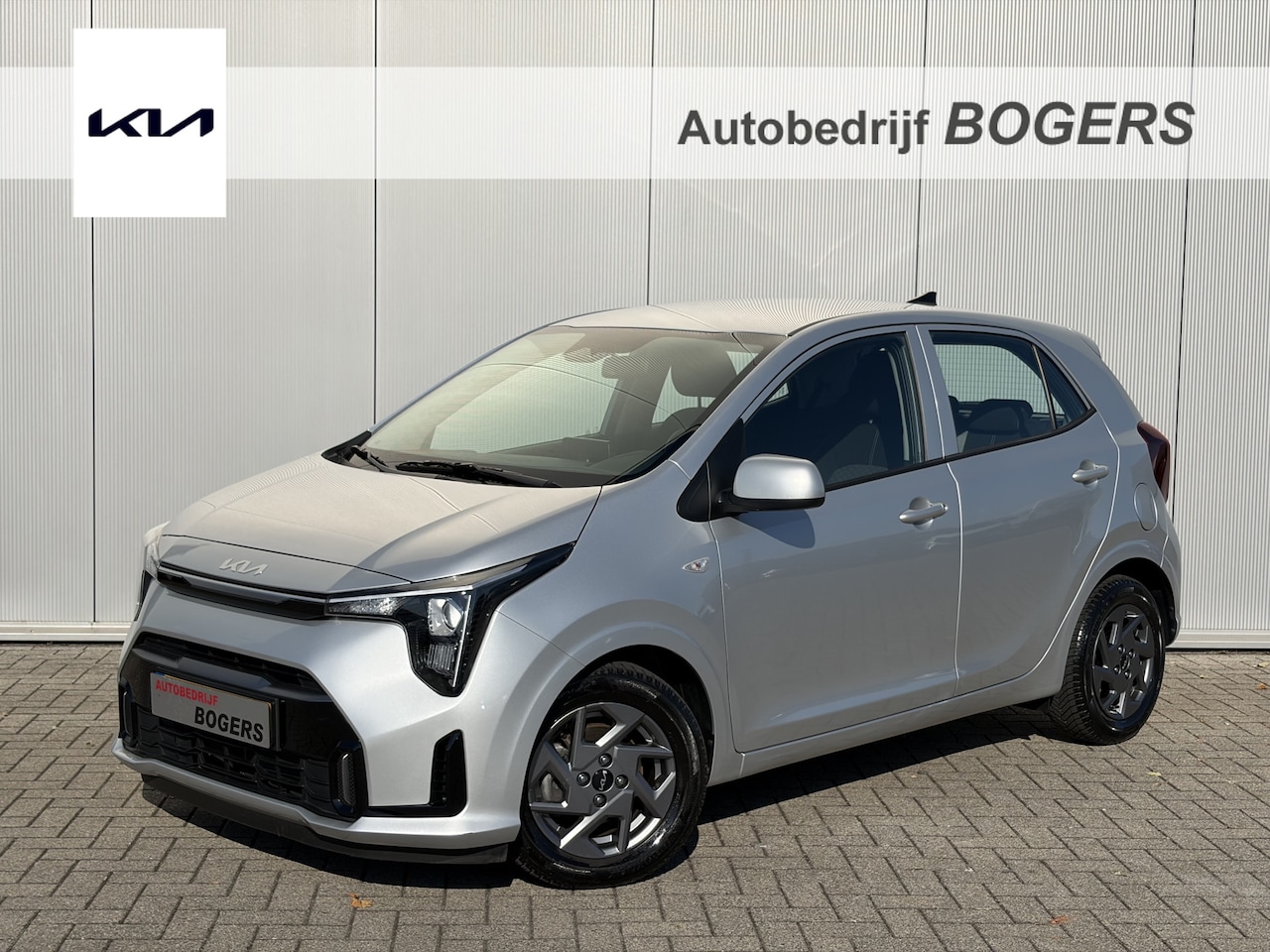 Kia Picanto - 1.0 DPI DynamicLine AMT A/T 5-persoons Navigatie, Lichtmetalen velgen, Stoelverwarming, Ac - AutoWereld.nl