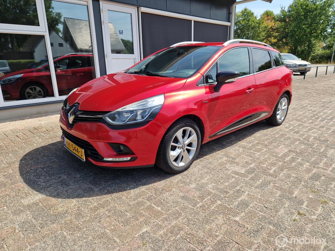Renault Clio Estate - 0.9 TCe Limited | Nw Apk | - AutoWereld.nl