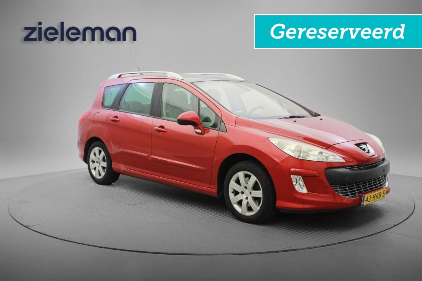 Peugeot 308 SW - 1.6 XT - Panorama, Trekhaak, Navi, Clima, Leer, Memory, Stoelverw. GERESERVEERD - AutoWereld.nl