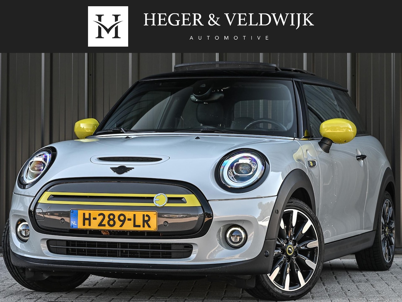 MINI Electric - Yours 33 kWh | NL-Auto | Dealeronderhouden | Panoramadak | Harman/Kardon | HUD | Camera | - AutoWereld.nl