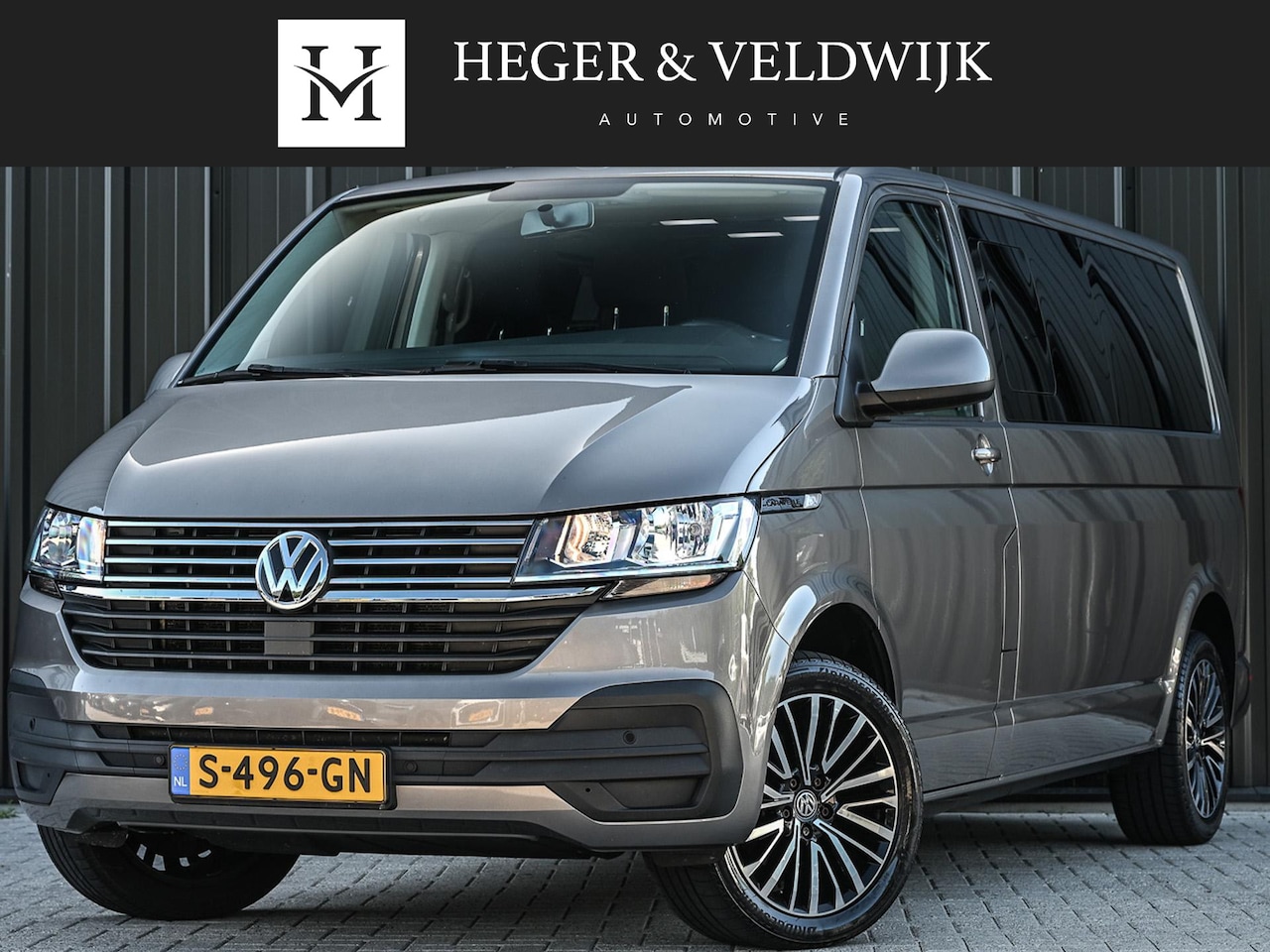 Volkswagen Transporter Caravelle - 2.0 TDI L2H3 Highline 9p. | Trekhaak | PDC V+A | Stoelverwarming | Cruise Control | Apple - AutoWereld.nl