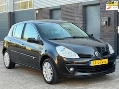 Renault Clio - 1.2-16V Collection 5drs AIRCO CRUISE PDC TREKHAAK NAP