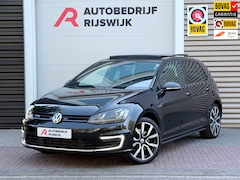 Volkswagen Golf - 1.4 TSI GTE Pano/AppleCarPlay/Led