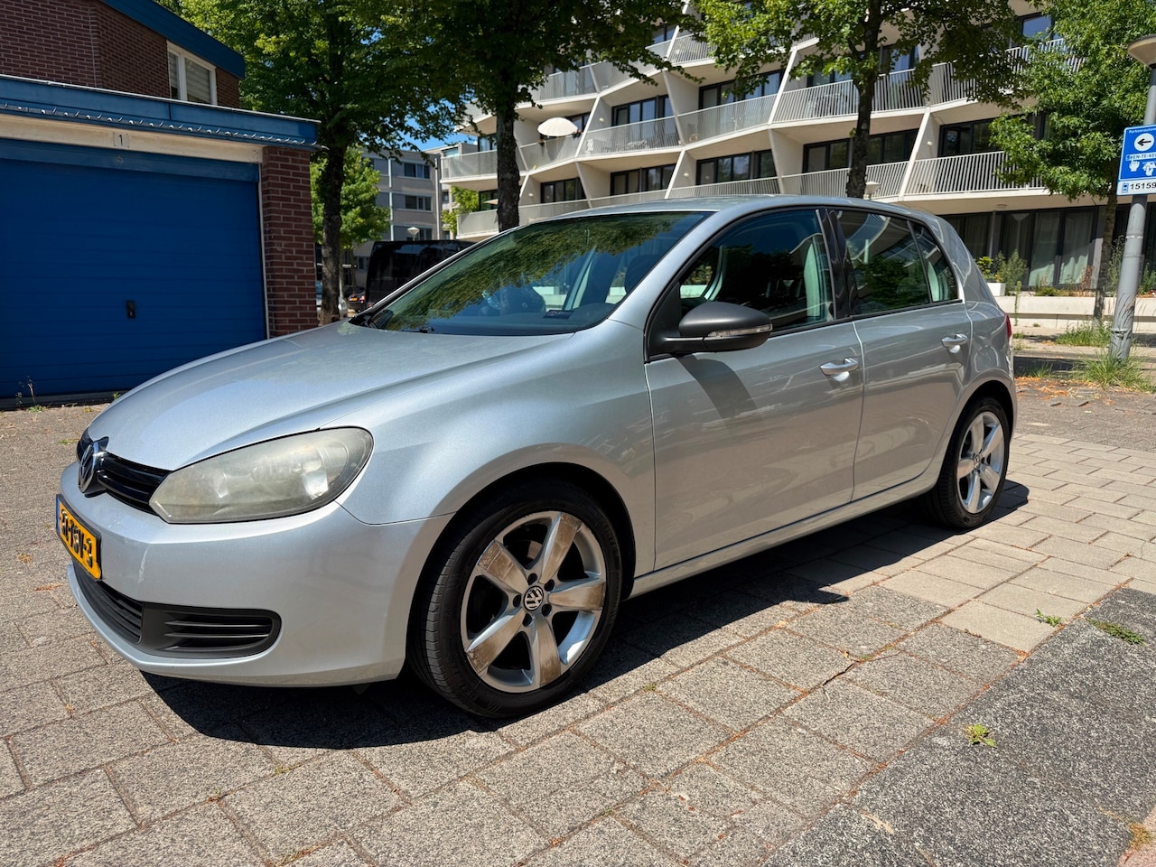 Volkswagen Golf - 1.2 TSI Trendline 5drs Airco Parking - AutoWereld.nl