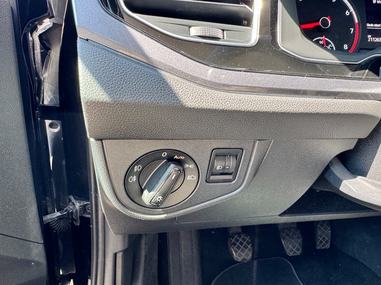 Volkswagen Polo - 1.0 TSI Highline ACC/ECC/PDC/CARPLAY