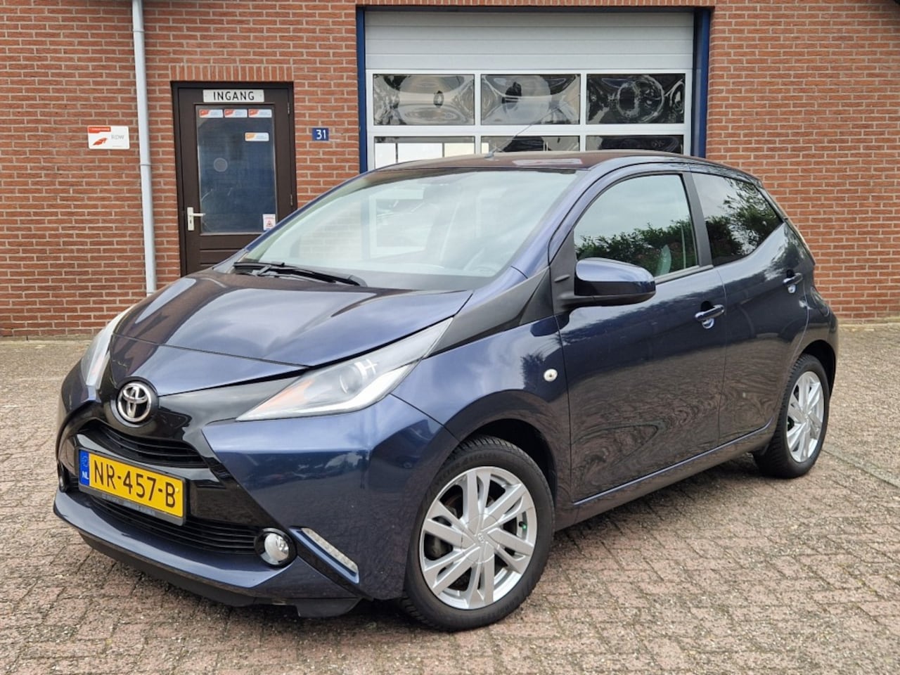 Toyota Aygo - 1.0 VVT-i x-sport 5-Drs Airco Navi NL-auto / 1e-Eig. Camera L.m.v. Dealer OH - AutoWereld.nl