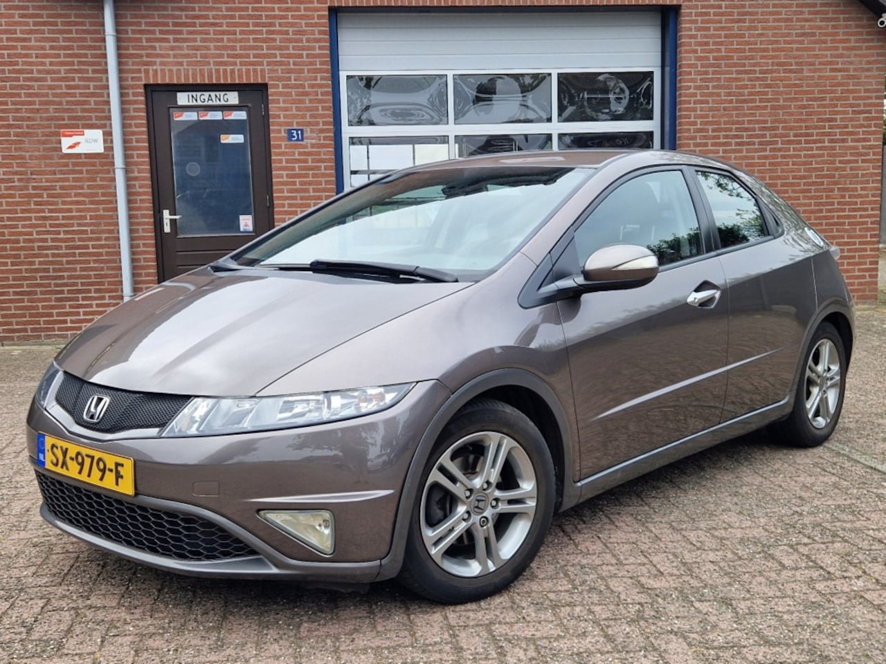Honda Civic - 1.4i Automaat Sport 5-drs Airco Trekhaak - AutoWereld.nl