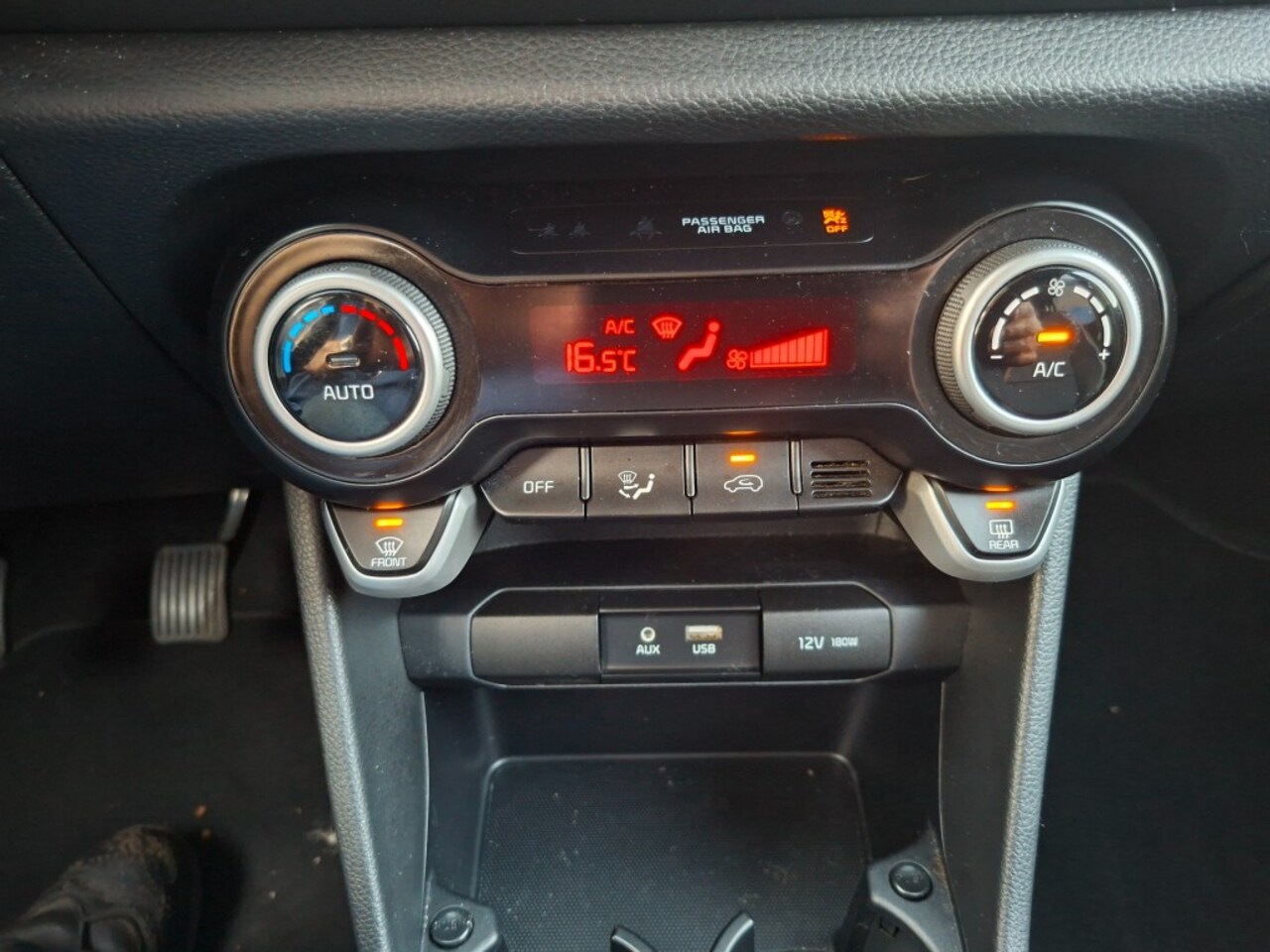 Kia Picanto - 1.0 CVVT Design Edition RADIO/NAVI/CLIMATE/CRUISE/ELEC.RAMEN+SPIEGELS/CV/AUR CAMERA/LMV