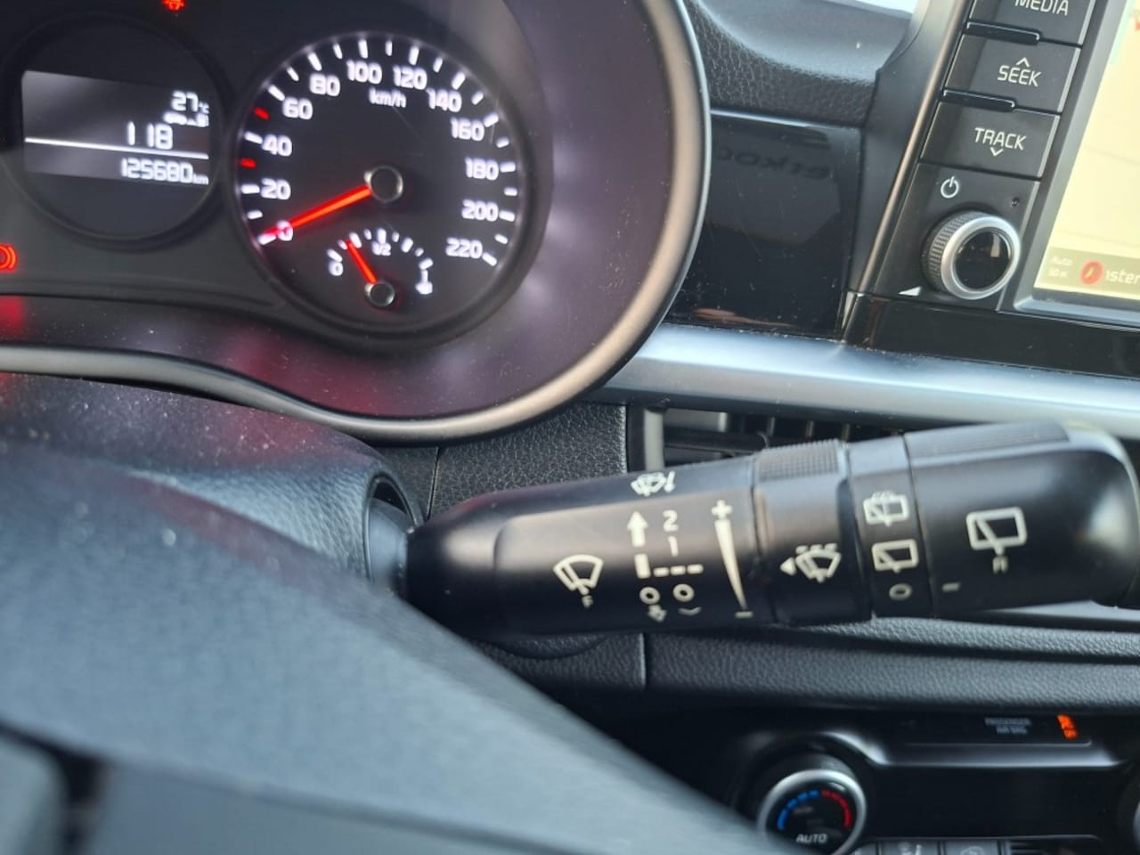 Kia Picanto - 1.0 CVVT Design Edition RADIO/NAVI/CLIMATE/CRUISE/ELEC.RAMEN+SPIEGELS/CV/AUR CAMERA/LMV