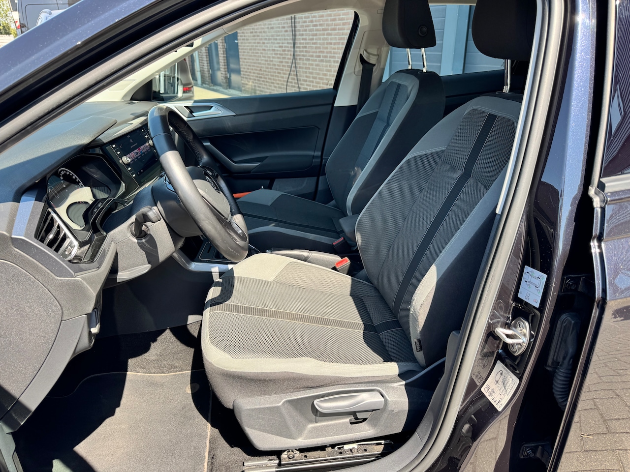 Volkswagen Polo - 1.0 TSI Highline ACC/ECC/PDC/CARPLAY