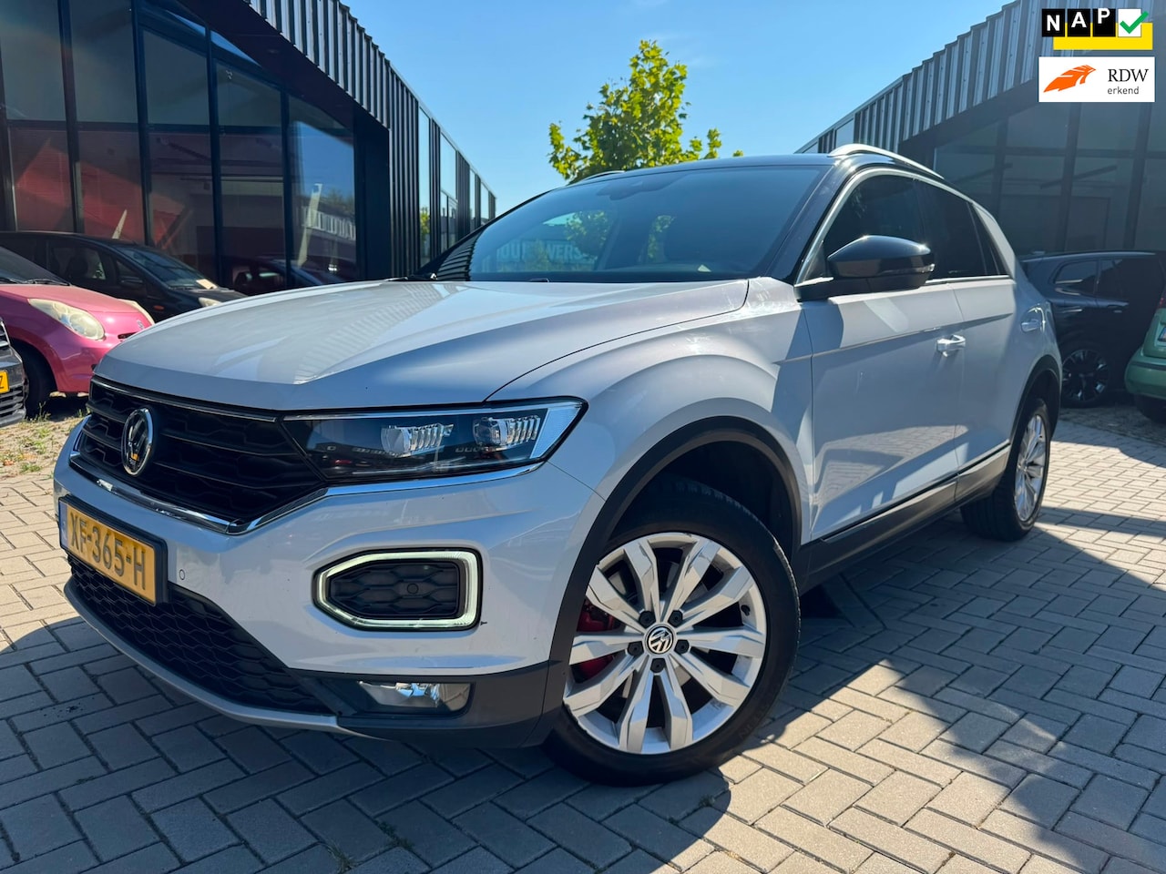 Volkswagen T-Roc - 1.0 TSI Sport Clima Cruise NL Auto NAP - AutoWereld.nl