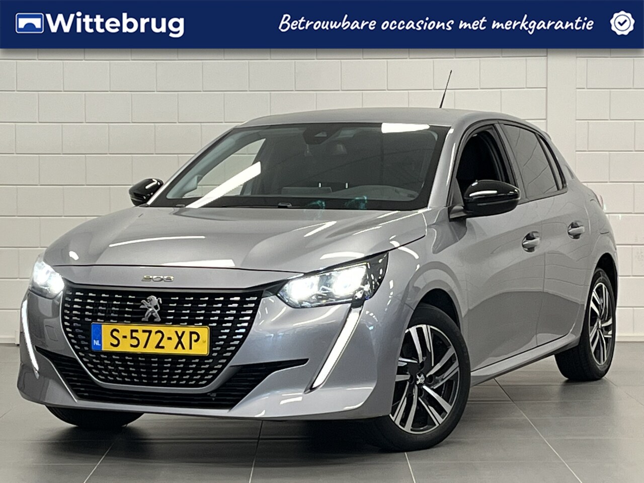 Peugeot 208 - 1.2 PureTech Allure Pack APPLE / ANDROID NAVIGATIE | LICHTMETALEN VELGEN | CLIMATE CONTROL - AutoWereld.nl