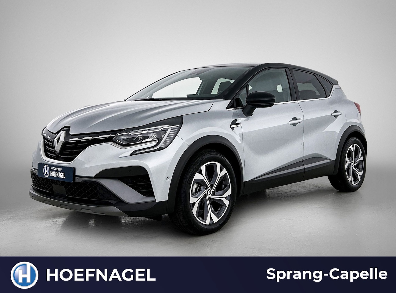 Renault Captur - 1.6 E-Tech Hybrid 145 R.S. Line | Trekhaak | Camera | Adaptive Cruise | Navi | - AutoWereld.nl