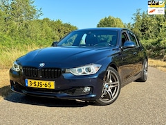 BMW 3-serie - 335i High Executive Aut/Leder/Navi Head up/
