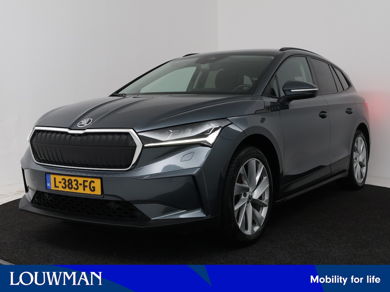 Skoda Enyaq iV - 60 First Edition | SOH 92% | Stoelgeheugen | Matrix LED | Stoelverwarming | Parkeersensore - AutoWereld.nl