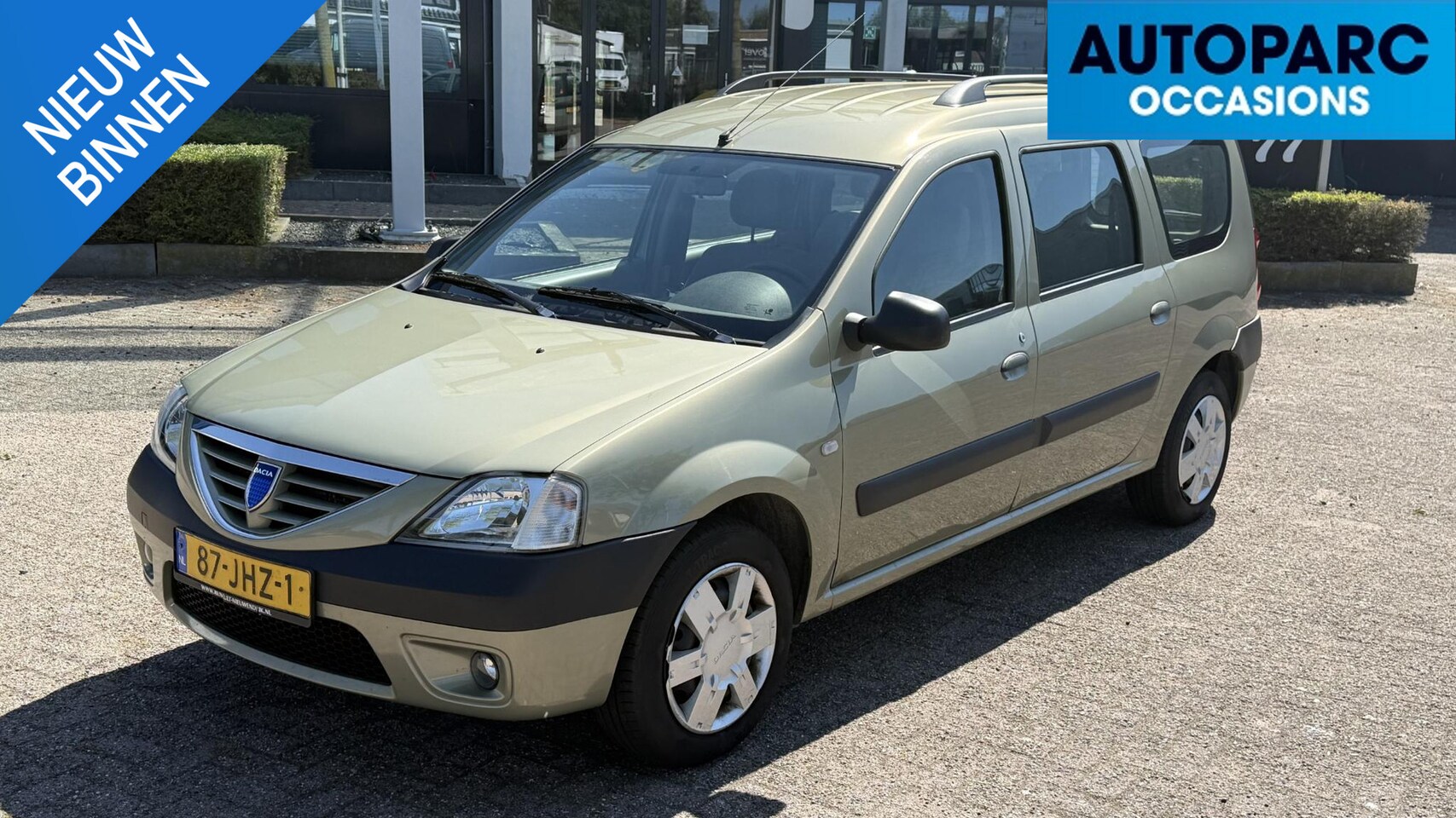 Dacia Logan MCV - 1.6-16V Lauréate 1.6-16V Lauréate , AIRCO, TREKHAAK, ELECTR RAMEN VOOR, BOEKJES RIJDT PERFECT, RUIME BETAAL - AutoWereld.nl