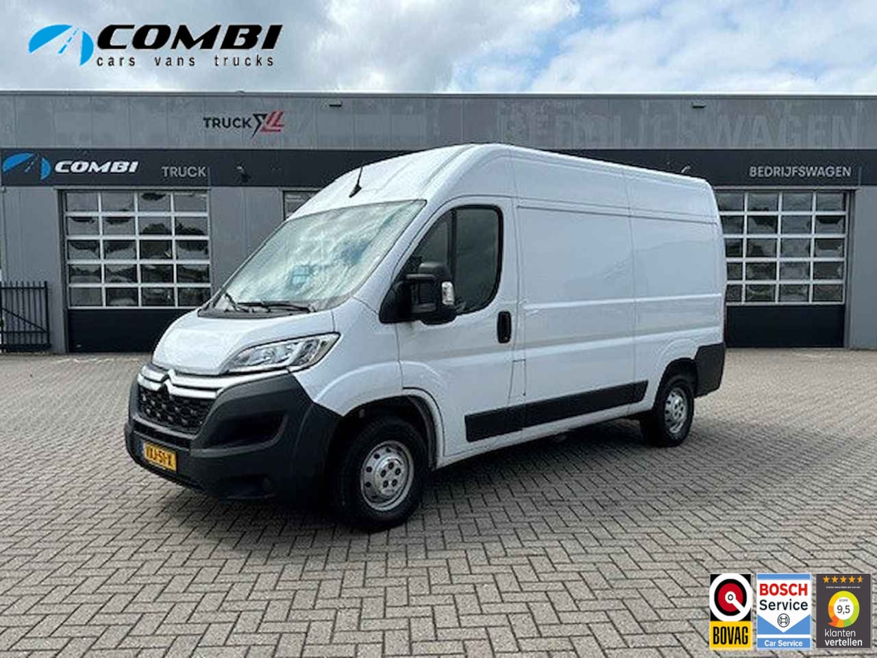 Citroën Jumper - 2.2 BlueHDi 140pk L2H2 Zwaar 3.5t > Trekhaak/Camera/Cruise control... - AutoWereld.nl