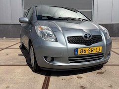 Toyota Yaris - 1.3 VVTi Sol