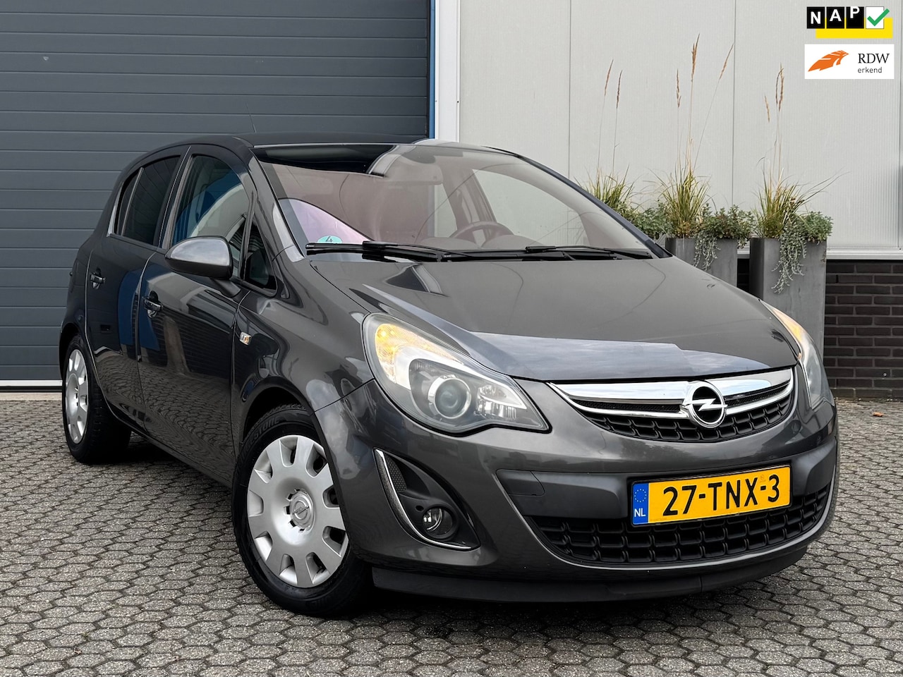 Opel Corsa - 1.3 CDTi EcoFlex S/S Cosmo | Cruise | Climate | Stoel & stuur verwarming | Trekhaak - AutoWereld.nl