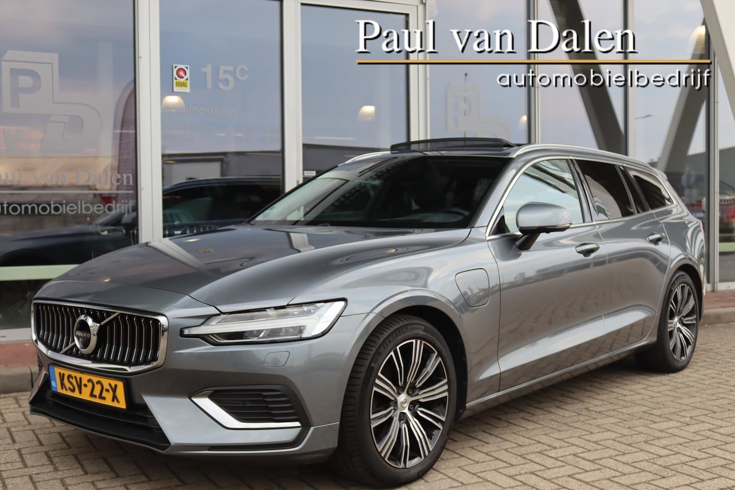 Volvo V60 - 2.0 T6 340PK RECHARGE AWD INSCRIPTION Panodak | Memory | Adapt.Cruise | 360 Camera | H&K H - AutoWereld.nl