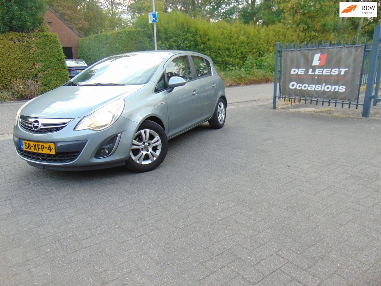 Opel Corsa - 1.2-16V Cosmo 1.2-16V Cosmo - AutoWereld.nl