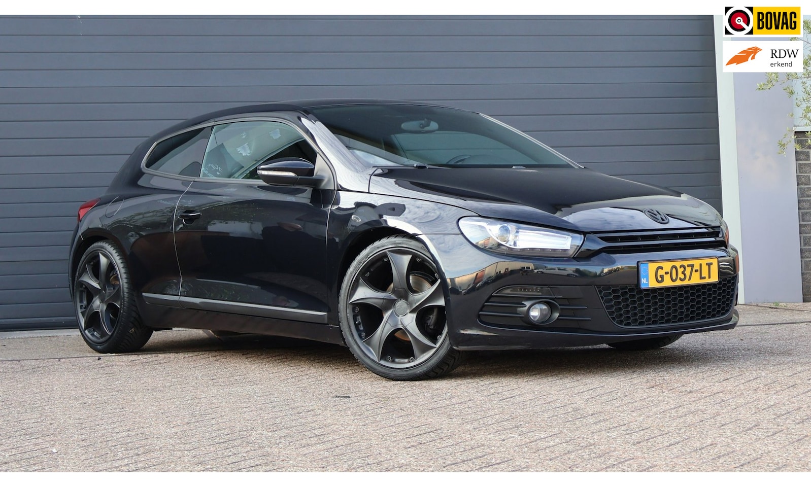 Volkswagen Scirocco - 1.4 TSI Leder-Alcantara/sportief/PDC/Clima - AutoWereld.nl