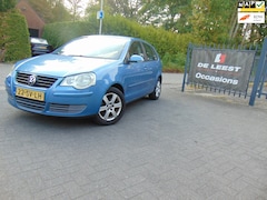 Volkswagen Polo - 1.4-16V Comfortline