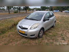 Toyota Yaris - 1.0 VVTi Cool