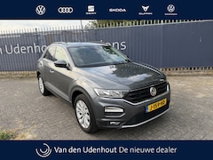 Volkswagen T-Roc - 1.5 TSI 150pk DSG Sport / Navigatie / Pdc / Carplay